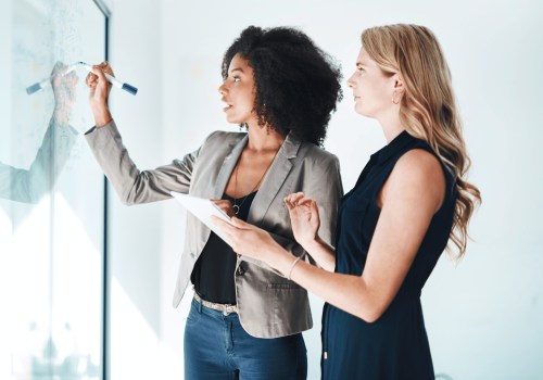Navigating Career Transitions: How to Succeed and Grow as a Leader